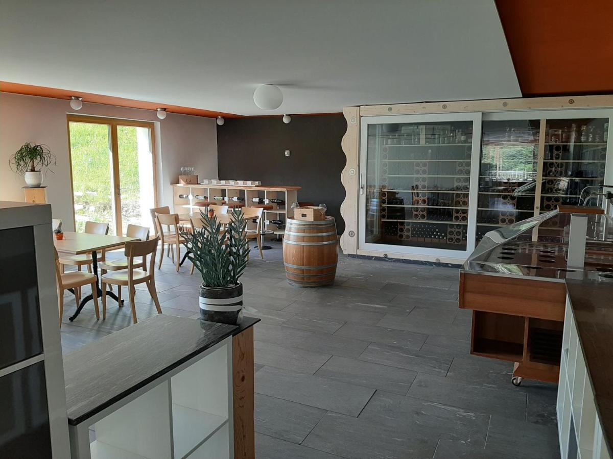 Hotel Avers Am Bach 외부 사진